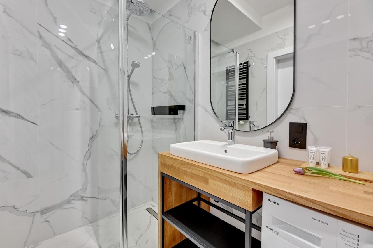 Apartament Walowa Stara Stocznia Gdansk Bagian luar foto